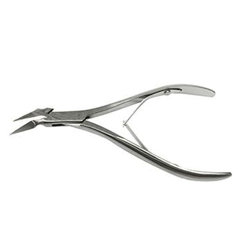Shop online for the veterinary dental iM3 Root Fragment Forceps. The grooved and serrated jaws assist with grasping fragments. Forceps are 5 1/2”/ 138mm.